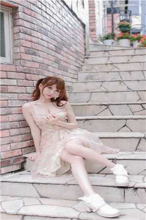精选小说重生异界，迎面就是美女投怀送抱？（林小汐白小易）最新章节列表_白小易林小汐)精选小说重生异界，迎面就是美女投怀送抱？最新章节列表笔趣阁（精选小说重生异界，迎面就是美女投怀送抱？）