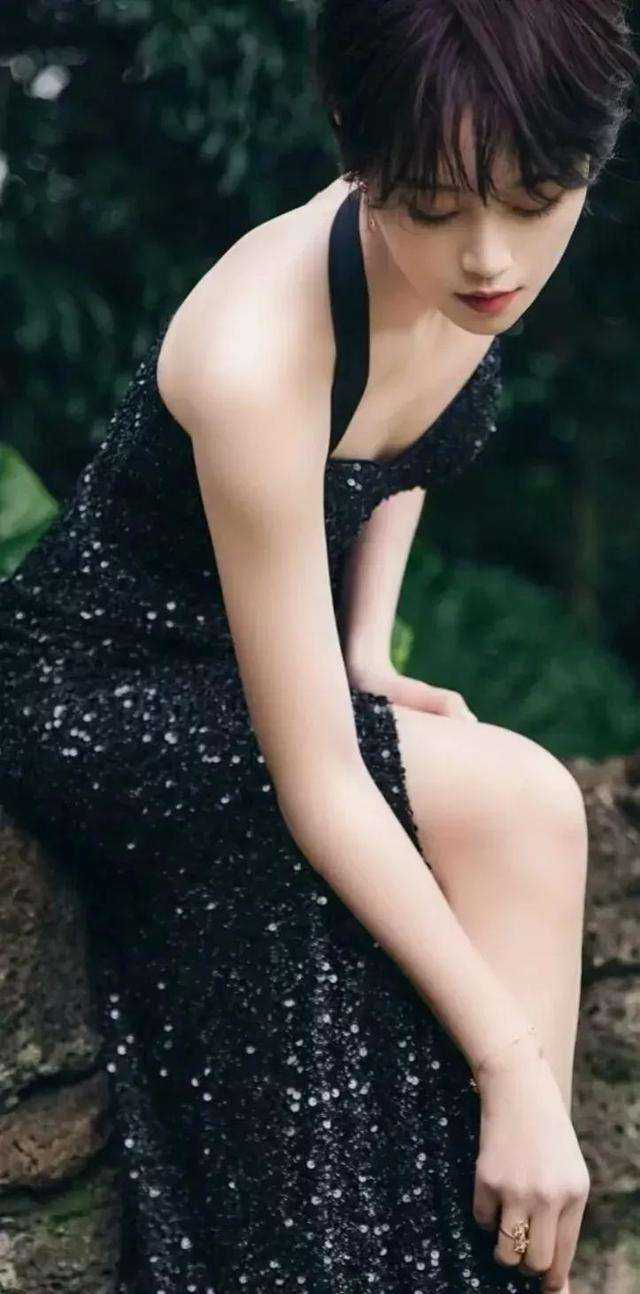 最热门小说重生后侯爷追妻火葬场了(穆戎徐容容)_重生后侯爷追妻火葬场了穆戎徐容容在线阅读免费小说