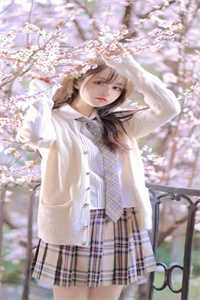 在哪看免费小说花瓶女星重生后爆红了(元锦希吴筠)_花瓶女星重生后爆红了(元锦希吴筠)全本免费小说阅读