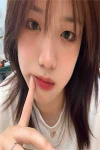 我有99个大佬师父，下山即无敌