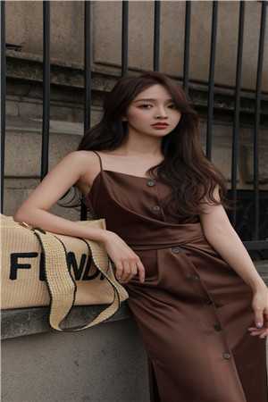 完本小说阅读明星老婆夜不归宿，提离婚她却悔哭了柳景恒吴倩_明星老婆夜不归宿，提离婚她却悔哭了柳景恒吴倩免费完本小说