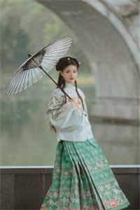 和岳父跑路后，婆婆和妻子急疯了(崔如烟范思哲)完结的小说_完本小说免费阅读和岳父跑路后，婆婆和妻子急疯了(崔如烟范思哲)