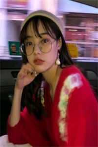 保姆偷家给女儿打造公主人设