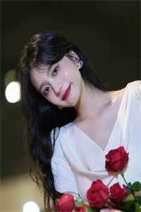 我当街教育孩子，被当红小花转发说我欺负她儿子(乔依依沈琪)主角