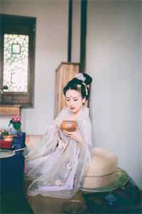 跪着被抽血十年，你真当我是狗了？