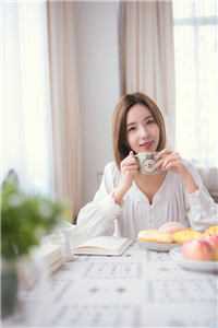 和女友分手后，顶流女星倒追我(江心月林昊)抖音