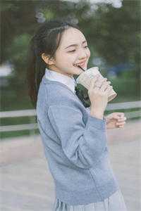 大学室友爱偷衣服梅梅王玲免费小说全集_新热门小说大学室友爱偷衣服(梅梅王玲)
