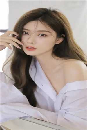 重生后，暗恋大佬成了粘人精