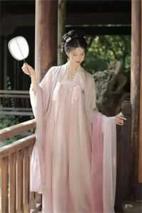 《婚后才知，大佬他暗恋我多年》(秦祁陆蓁蓁)好看的小说推荐完结_热门好看小说《婚后才知，大佬他暗恋我多年》(秦祁陆蓁蓁)