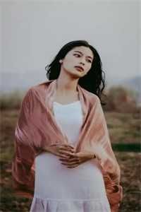 阻止女儿手术，相信竹马的妻子彻底疯魔
