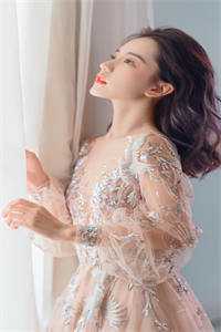 万人嫌孤儿被知青女友退婚后，她疯了(顾思思程不凡)免费小说完整版_最新章节列表万人嫌孤儿被知青女友退婚后，她疯了顾思思程不凡