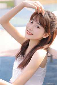 爱意藏风里，风过爱无痕