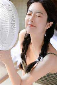 不要出轨的总裁前妻，我更幸福了沈南苏清荷最新完本小说推荐_热门的网络小说不要出轨的总裁前妻，我更幸福了(沈南苏清荷)