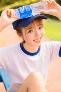 青色似玉月如钩