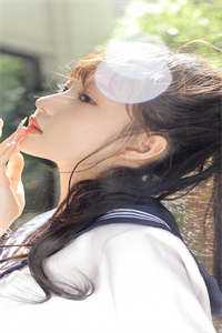 高调闪婚陆少后，前任气的绝食了