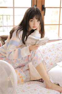 《重生后，我把抄袭狗室友送上领奖台》如月江如月完本小说免费_在线免费小说《重生后，我把抄袭狗室友送上领奖台》(如月江如月)