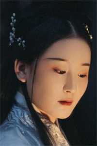 听到皇帝心声后，我成了他宠妃