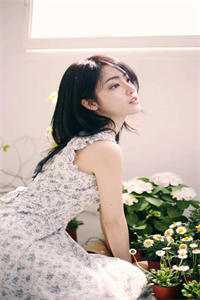 听到皇帝心声后，我成了他宠妃