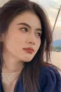 老婆助理当众逼我裸奔，我选择离婚