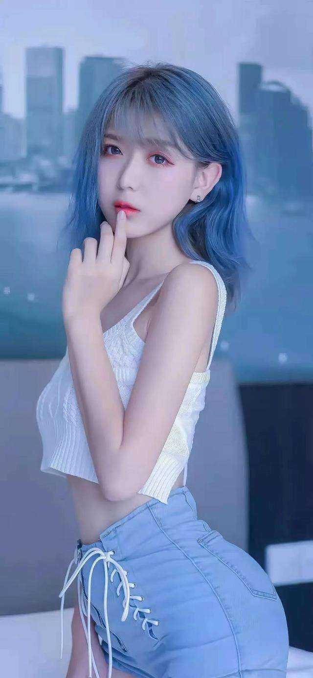 穿越：我靠系统化身迷人大佬江平林妙音最新好看小说_网络热门小说穿越：我靠系统化身迷人大佬江平林妙音