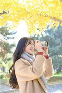 新婚夜被捅，重生后我让他舔鞋底