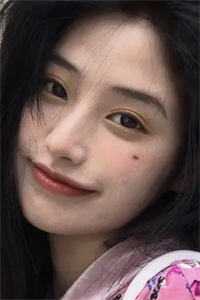 女友和小叔举办愚人节婚礼后，她悔疯了沈雨灵沈雨灵点热门小说排行榜_全文免费小说女友和小叔举办愚人节婚礼后，她悔疯了(沈雨灵沈雨灵点)