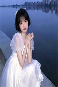 月儿明，风儿轻