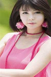 叛军来犯，未婚妻为等竹马不愿撤离