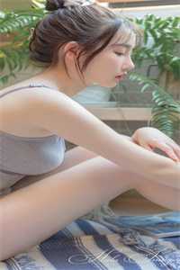 知名网红姚娜娜在一场直播带货的活动中惨遭毁容
