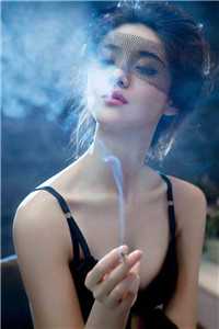 夺舍女大佬,我在星空拯救人类