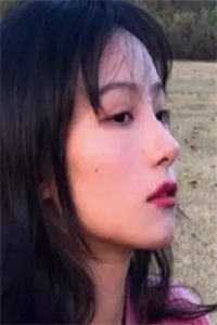 遮挡视线的血迹